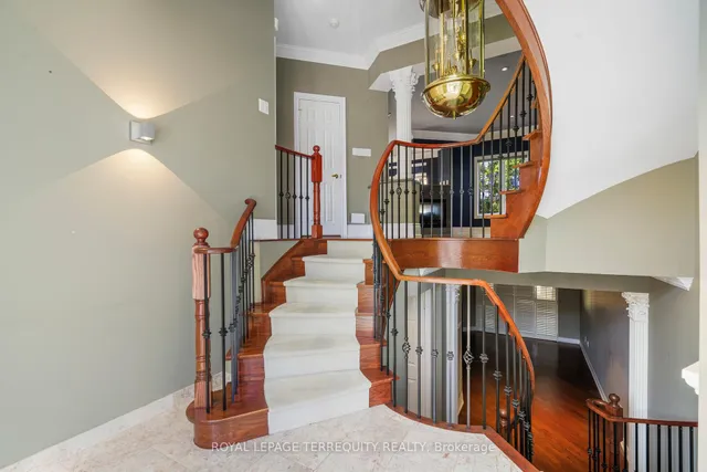 Additional image 4 of 197 La Rose Ave Unit 18