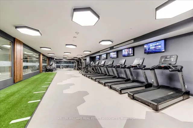 Additional image 29 of 28 Freeland St Unit 1404