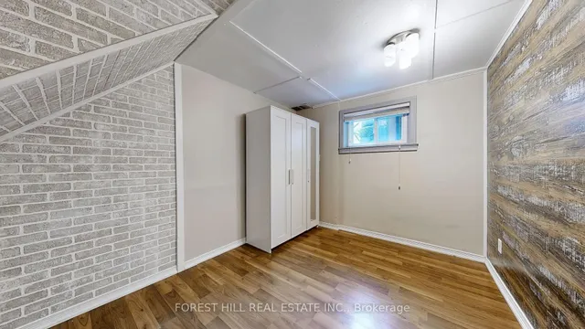 Additional image 39 of 40 Fourteenth St