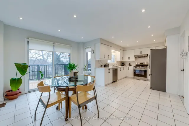 Additional image 18 of 2916 Sycamore St