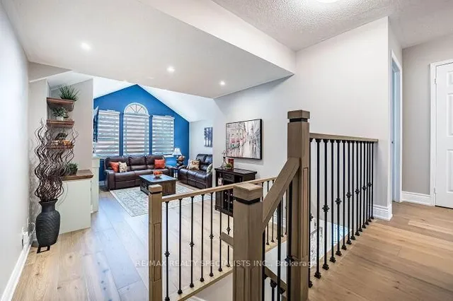 Additional image 13 of 6 Niles Crt