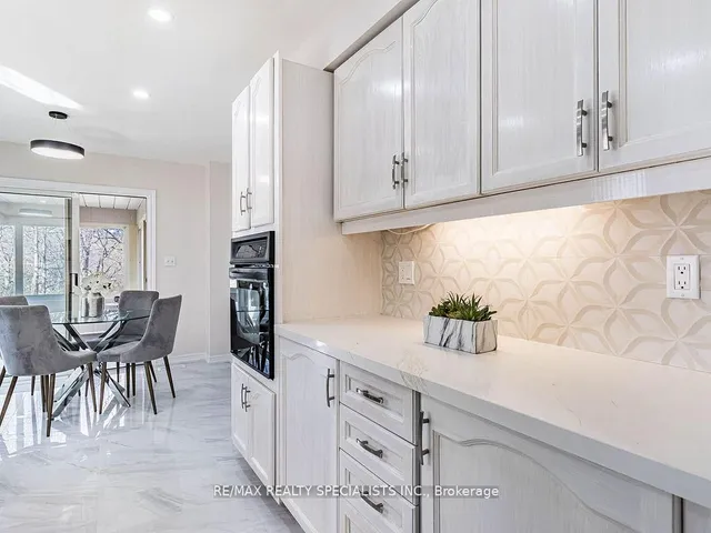 Additional image 10 of 140 Pressed Brick Dr