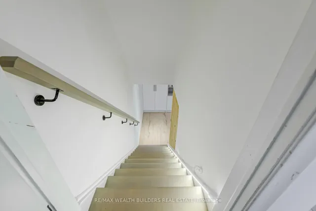 Additional image 29 of 23 Van Stassen Blvd