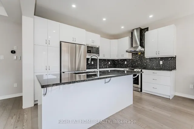 Additional image 8 of 154 HiStand Tr