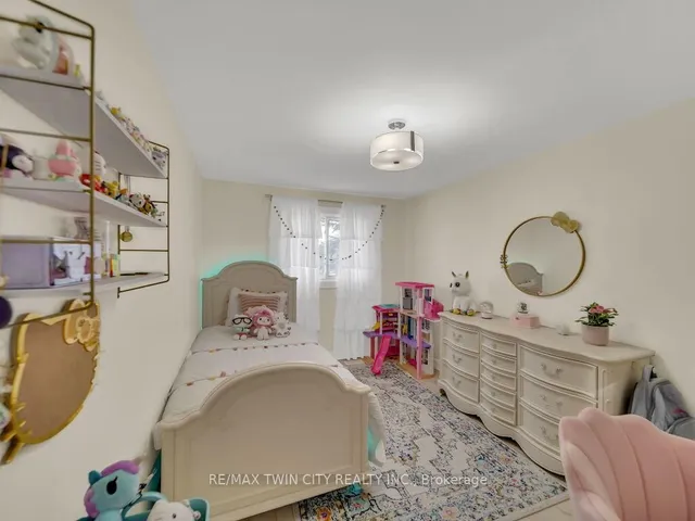 Additional image 24 of 75 Bettley Cres