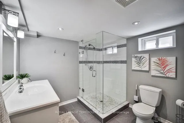 Additional image 23 of 79 Binswood Ave