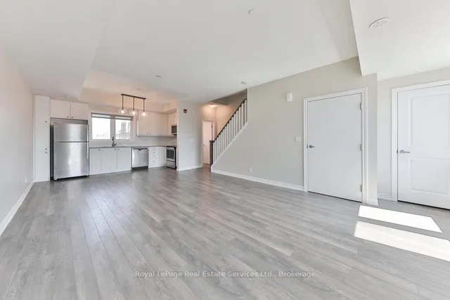 Additional image 8 of 3580 Lake Shore Blvd Unit 14