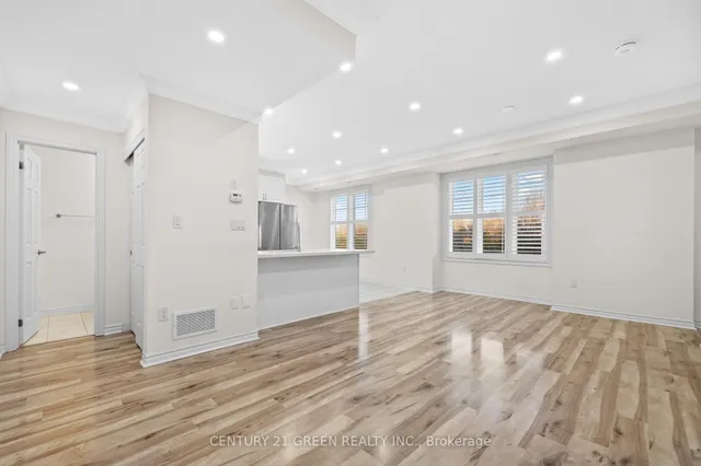 Additional image 15 of 383 Dundas St Unit 51