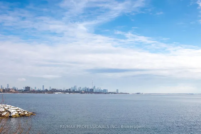 Additional image 36 of 16 Brookers Lane Unit 302