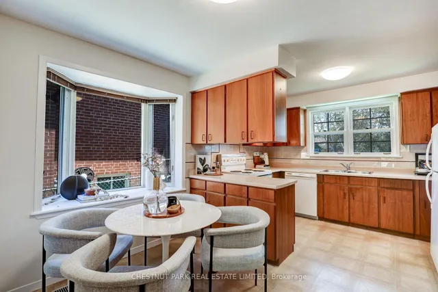 Additional image 14 of 81 Valentine Dr