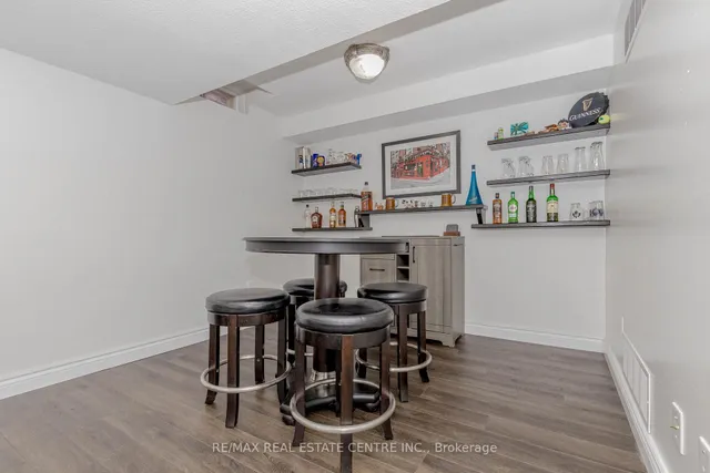 Additional image 38 of 1526 Lancaster Dr Unit 123