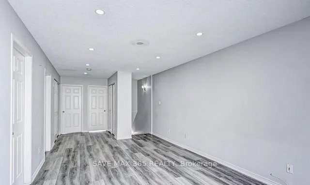 Additional image 18 of 45 Cedarhill Cres Unit 4D