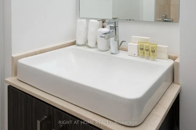 Additional image 9 of 12 York St Unit 4906