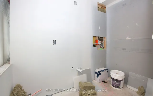 Additional image 18 of 203 GLENCAIRN Ave