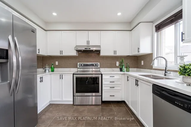 Additional image 12 of 98 Crown Victoria Dr