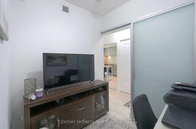 Additional image 28 of 70 Annie Craig Dr Unit 708