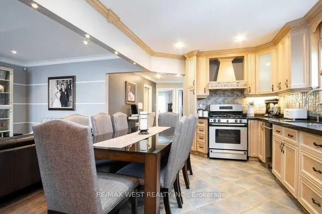 Additional image 9 of 26 Brandon Ave