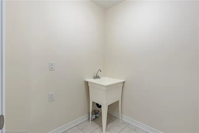 Additional image 26 of 55 William Dunlop St