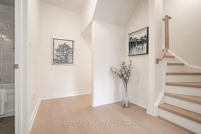 Additional image 22 of 17 Coneflower Cres Unit 220