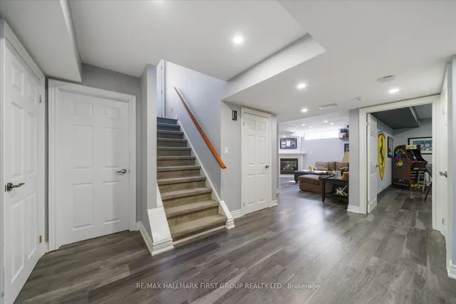 Additional image 29 of 60 Brenda Cres