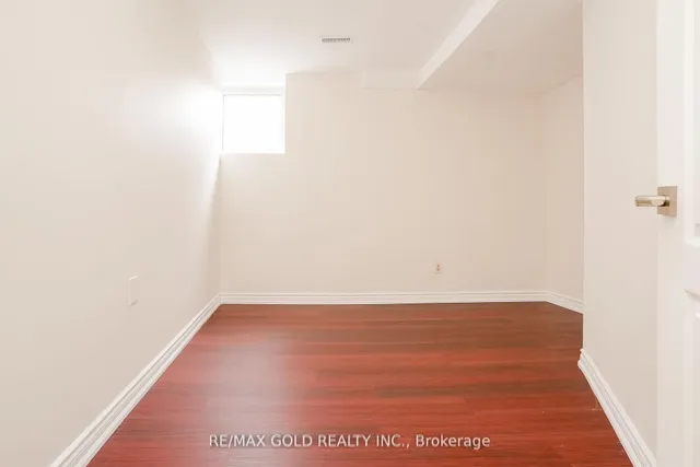 Additional image 39 of 32 Myrtle Crt