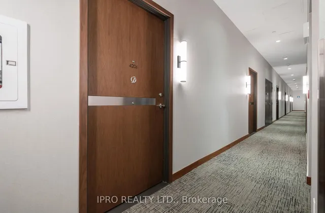 Additional image 10 of 19 Bathurst St Unit 4206