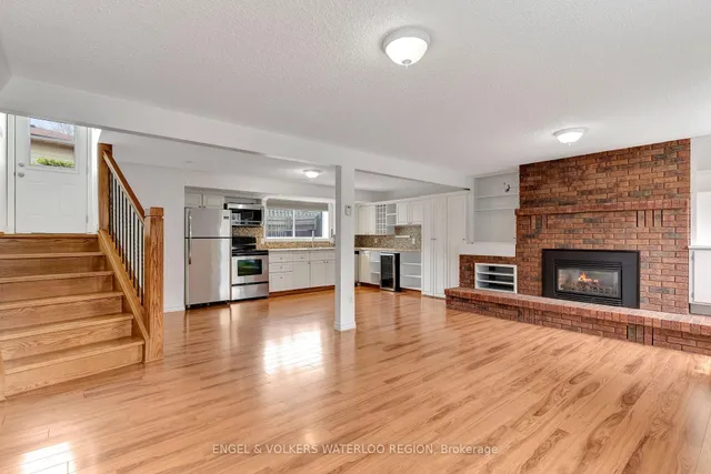 Additional image 21 of 113 Martinglen Cres