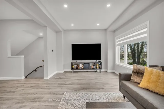 Additional image 19 of 187 Wilson St Unit 32