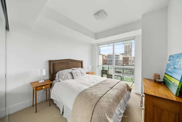 Additional image 12 of 25 Broadway Ave Unit 801