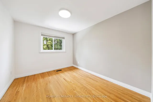 Additional image 21 of 1612 Wavell Cres