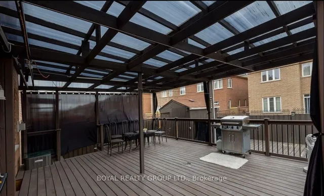 Additional image 39 of 118 Footbridge Cres