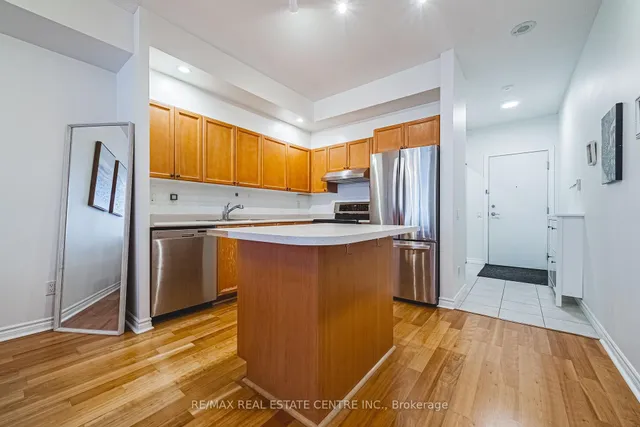 Additional image 8 of 5229 Dundas St Unit 1811