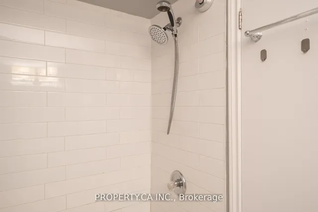 Additional image 8 of 64 Dawson Cres