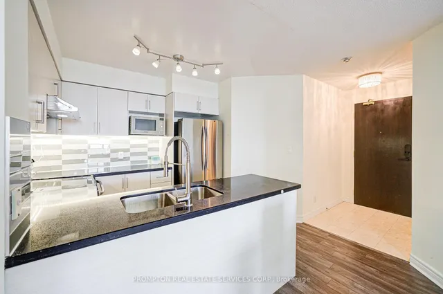 Additional image 20 of 23 Hollywood Ave Unit 2511