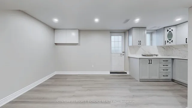 Additional image 31 of 58 Brookdale Cres