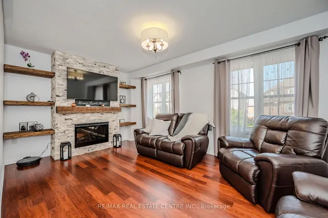 Additional image 4 of 47 Vanhorne Clse