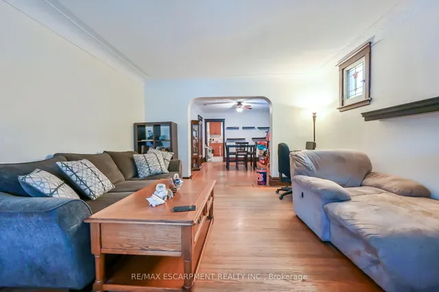 Additional image 10 of 1597 King St