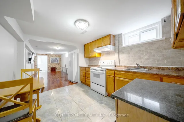 Additional image 21 of 32 Hertford Ave