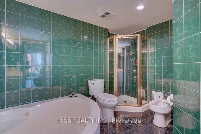 Additional image 23 of 10 Tichester Rd Unit 805