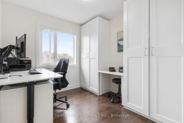 Additional image 29 of 43 Bellman Ave