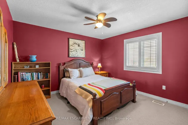 Additional image 27 of 28 Edgecroft Cres