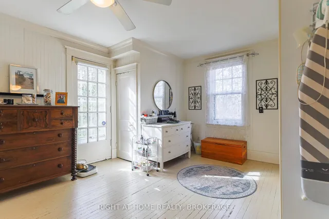 Additional image 13 of 263 Hart Ave