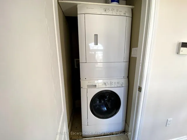 Additional image 30 of 2430 Second St