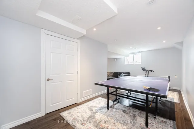 Additional image 37 of 37 Charleswood Cres