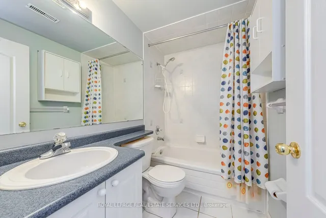 Additional image 39 of 1652 Allan Cres