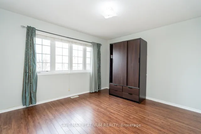 Additional image 25 of 98 Crown Victoria Dr