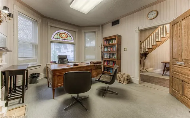 Additional image 8 of 9 Ahrens St