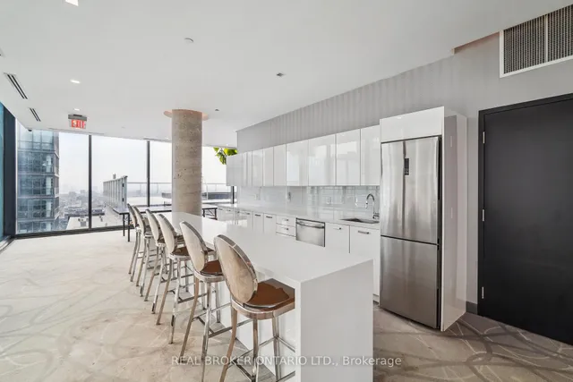 Additional image 35 of 11 Charlotte St Unit 2504