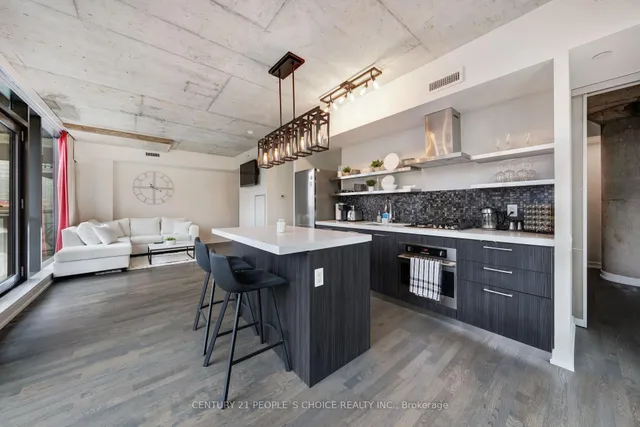 Additional image 7 of 560 King St Unit 305