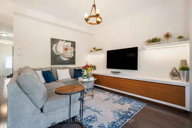 Additional image 10 of 11 Oliana Way